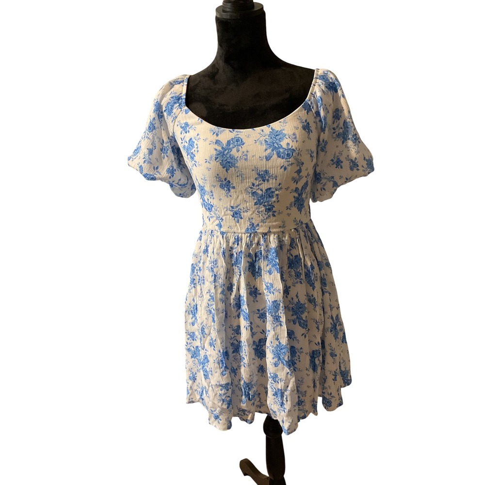 A.‎ Byer Floral Fairy Mini Dress White Blue Short Sleeve Square Neck Smocked Med
